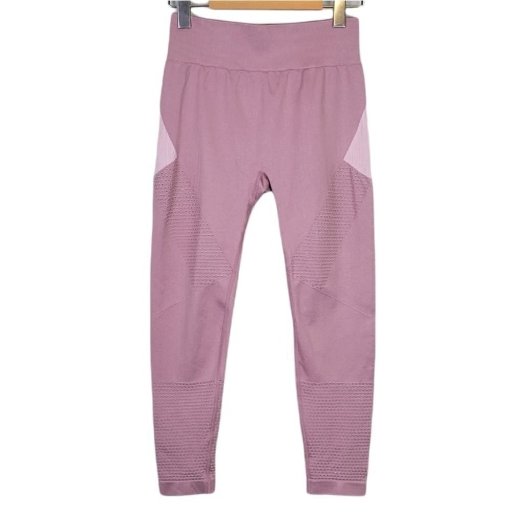 Fabletics x Demi Lovato Crop Leggings Pink S